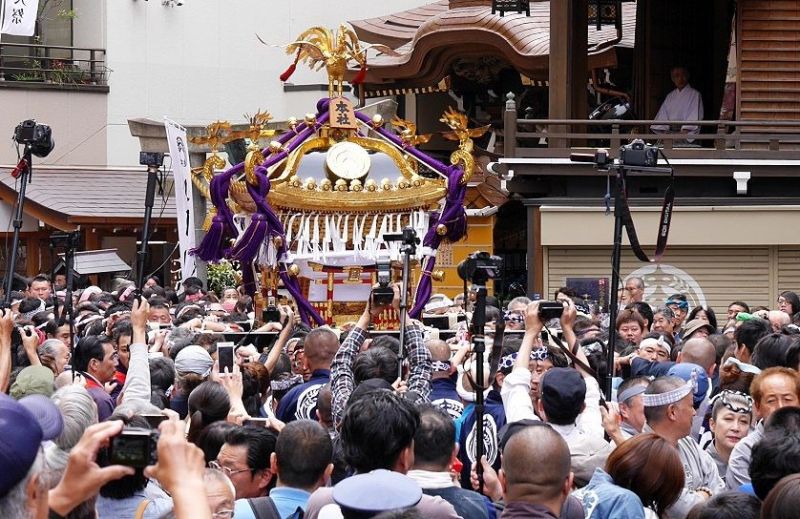 ruoc-den-tho-mikoshi ruoc-den-tho-mikoshi
